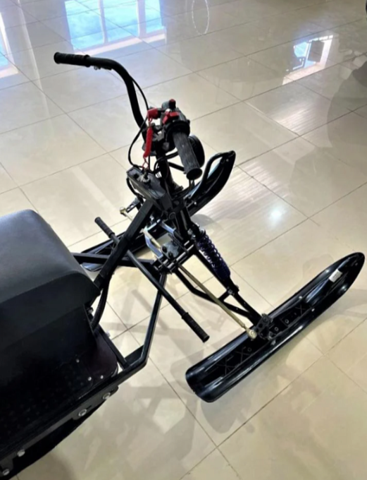 Мотобуксировщик ЕНОТ 4М в Артёме