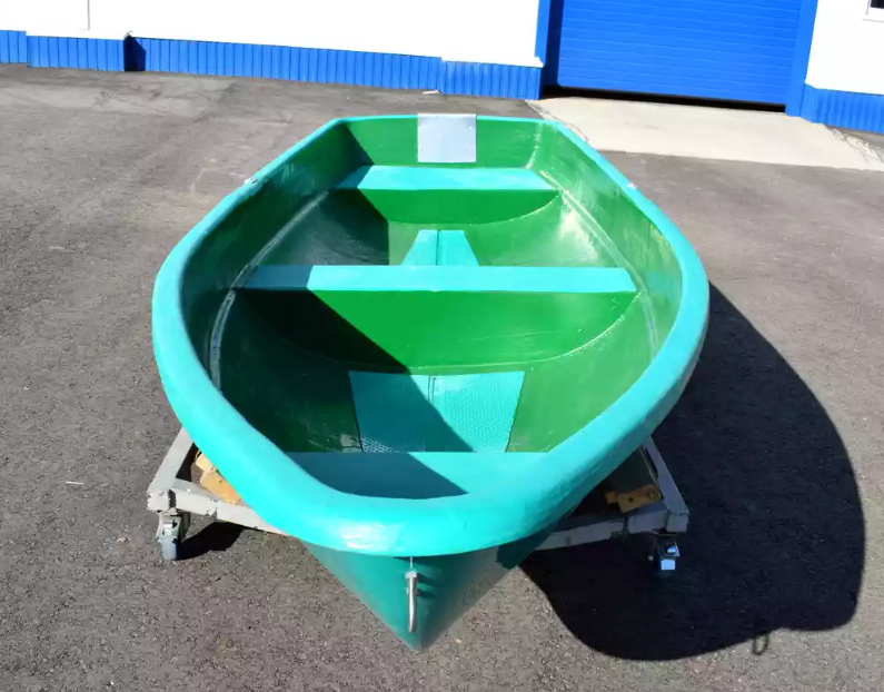 Стеклопластиковая Лодка Голавль в Артёме