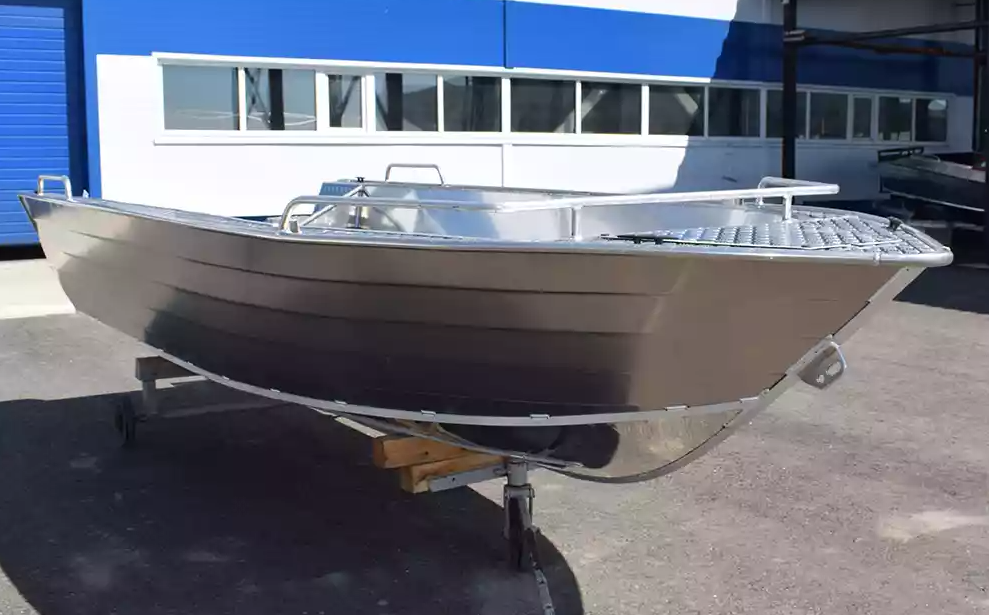 Алюминиевая лодка Неман-500 P в Артёме