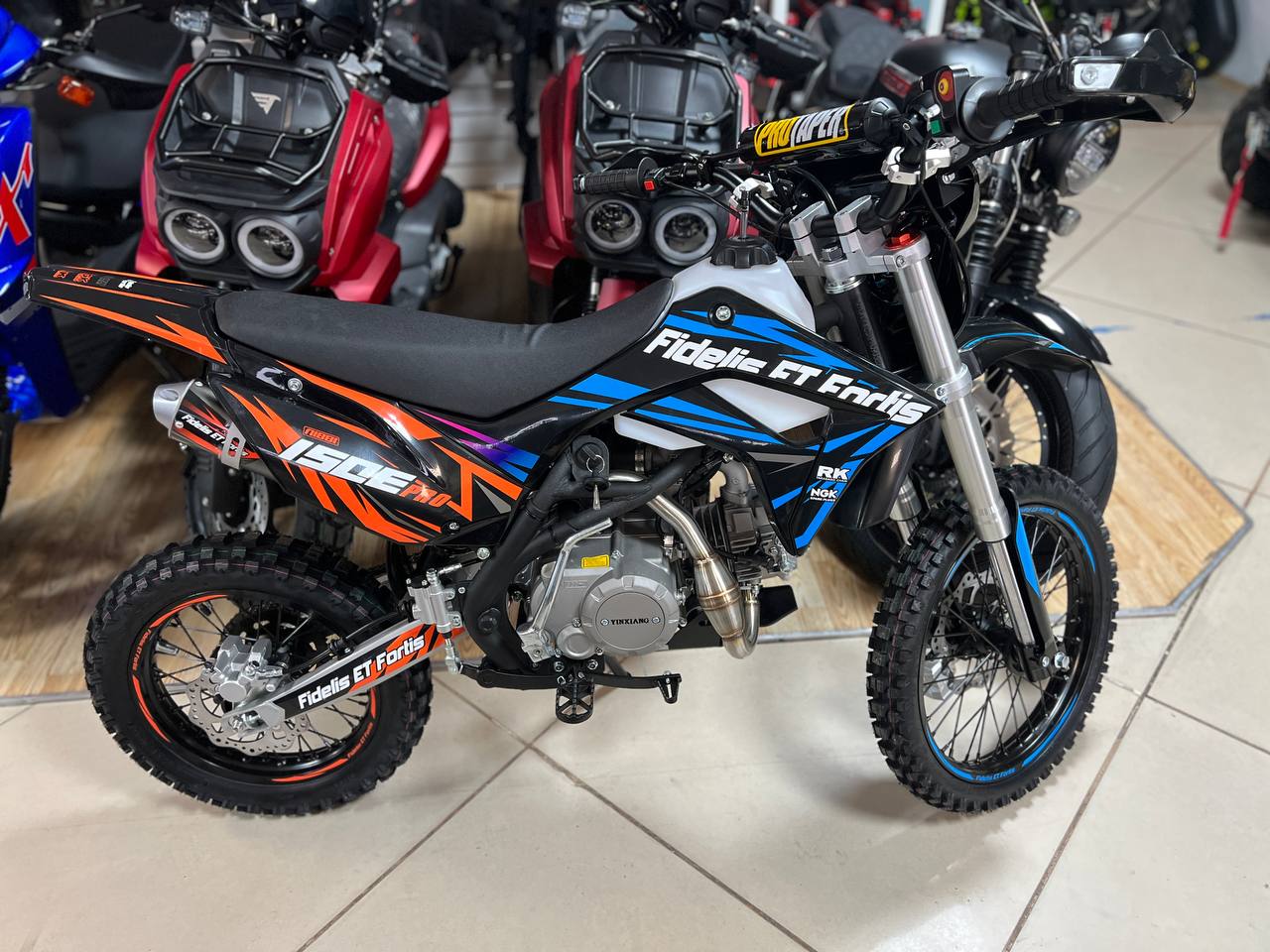 Мотоцикл (питбайк) PROMAX FIDET (ФАЙДЕТ) 190E PRO 17/14 в Артёме