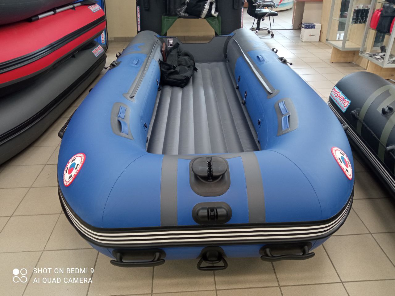 Лодка MISHIMO RIVER JET 410 под водомет в Артёме