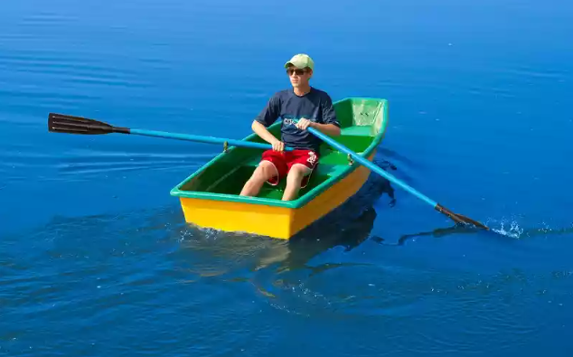 Стеклопластиковая лодка Малютка в Артёме