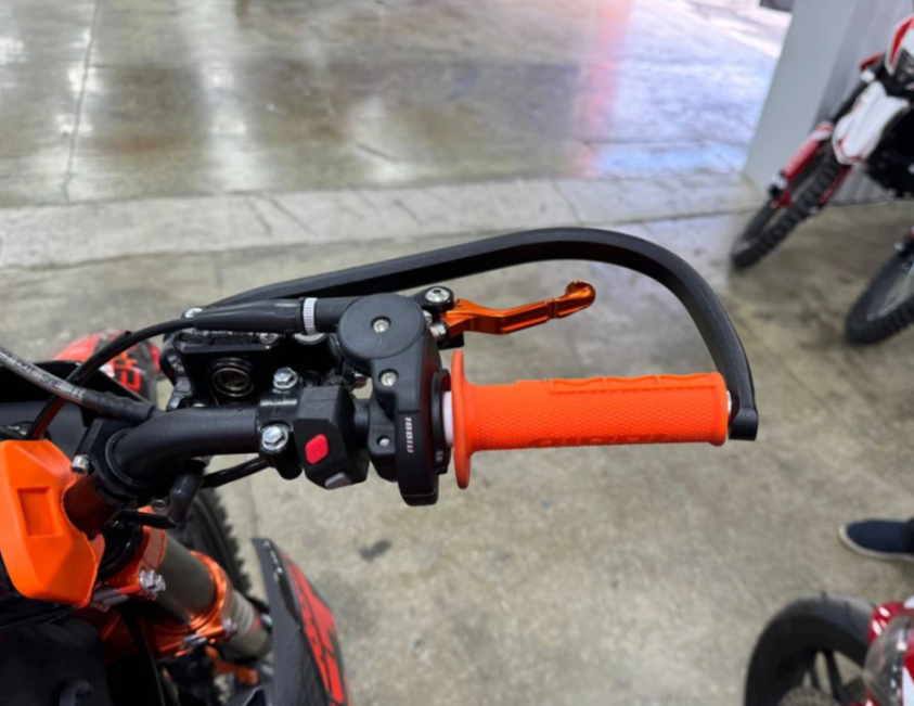 Кроссовый мотоцикл FAIDET PR300 MAX WP в Артёме