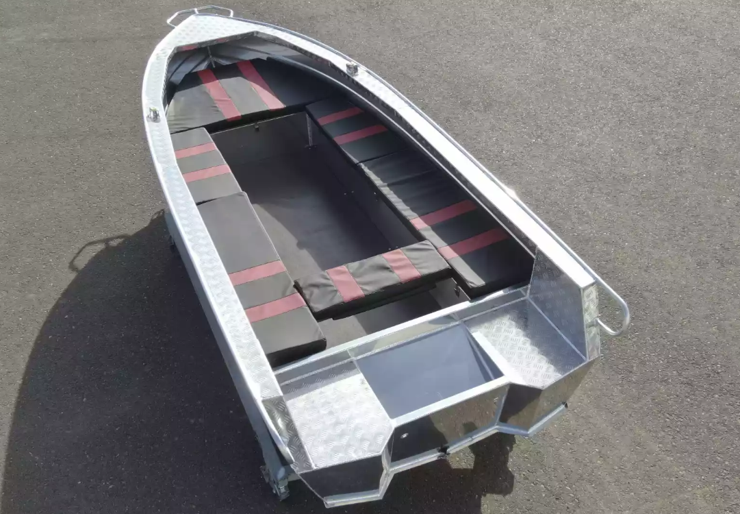 Алюминиевая лодка Wyatboat-390РМ увеличенный борт в Артёме