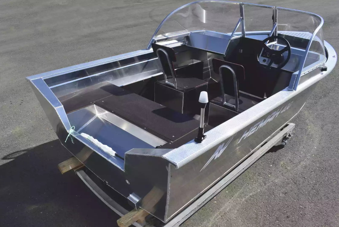 Алюминиевая лодка  Неман-400 DCM в Артёме