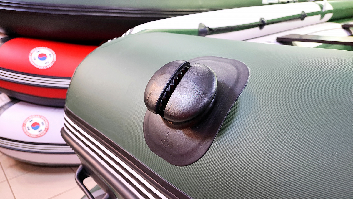 Лодка MISHIMO FAMILY PRO 390 в Артёме