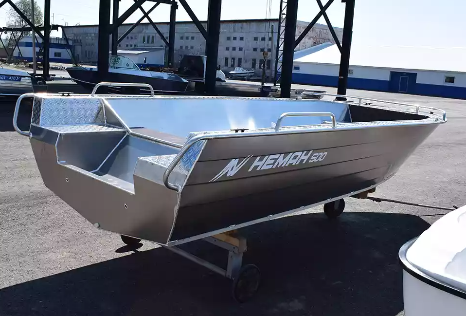 Алюминиевая лодка Неман-500 P в Артёме