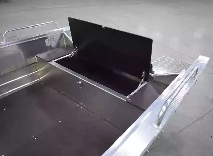 Алюминиевая лодка  Wyatboat-430 Р в Артёме