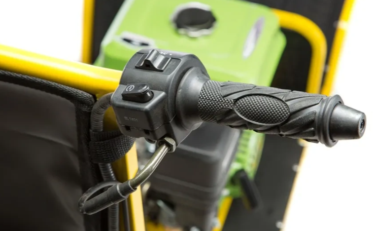 Мотобуксировщик LEBEDEV MOTORS РЕКС RA380 в Артёме