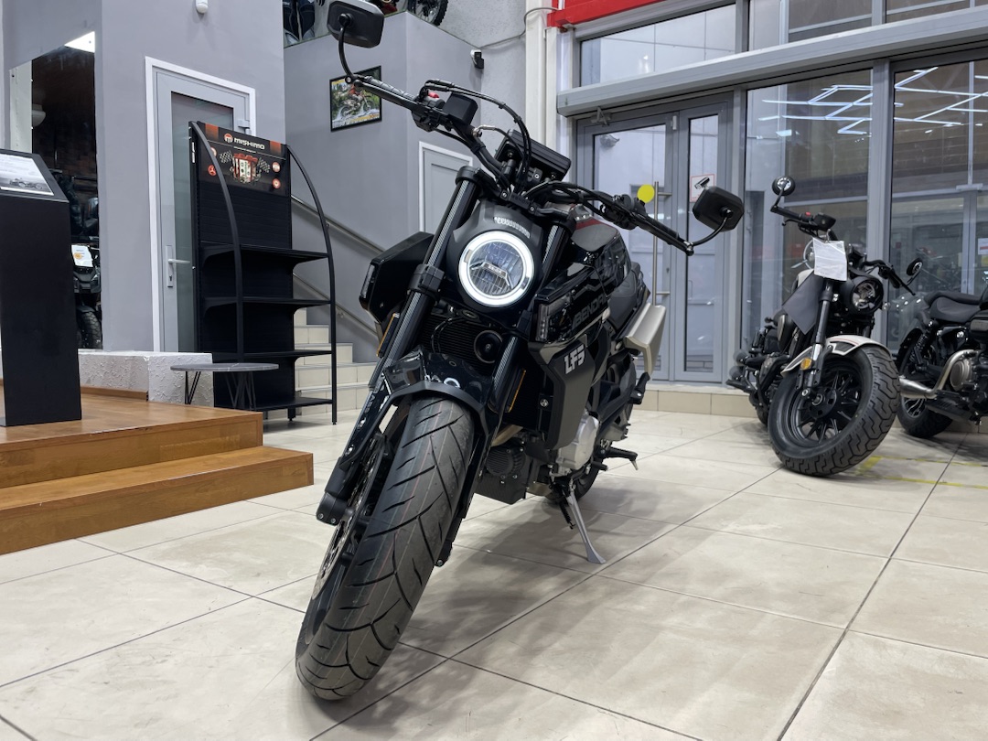 Мотоцикл Benda LFS 700 в Артёме