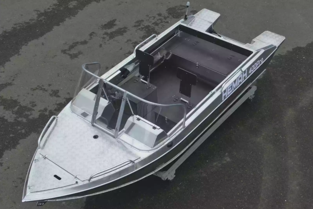 Алюминиевая лодка  Neman-400 PRO в Артёме