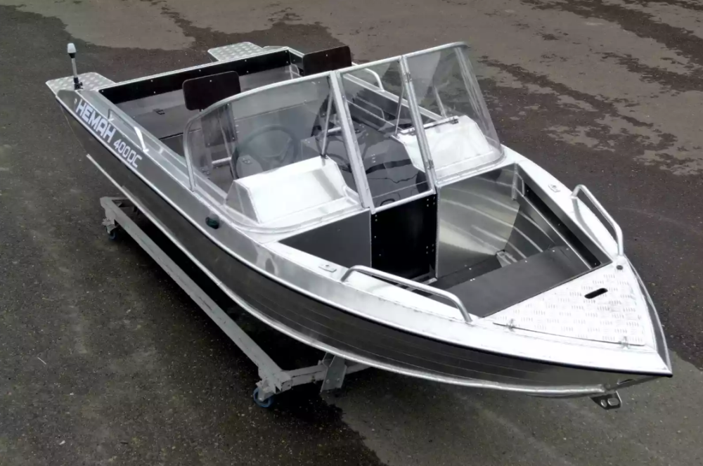 Алюминиевая лодка  Neman-400 DC в Артёме