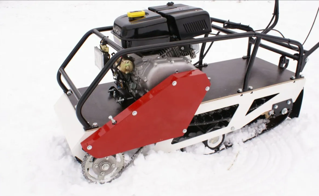 Мотобуксировщик БТС «МАЛЕК» 380/7 БЕЗ э/зап. Б/У в Артёме