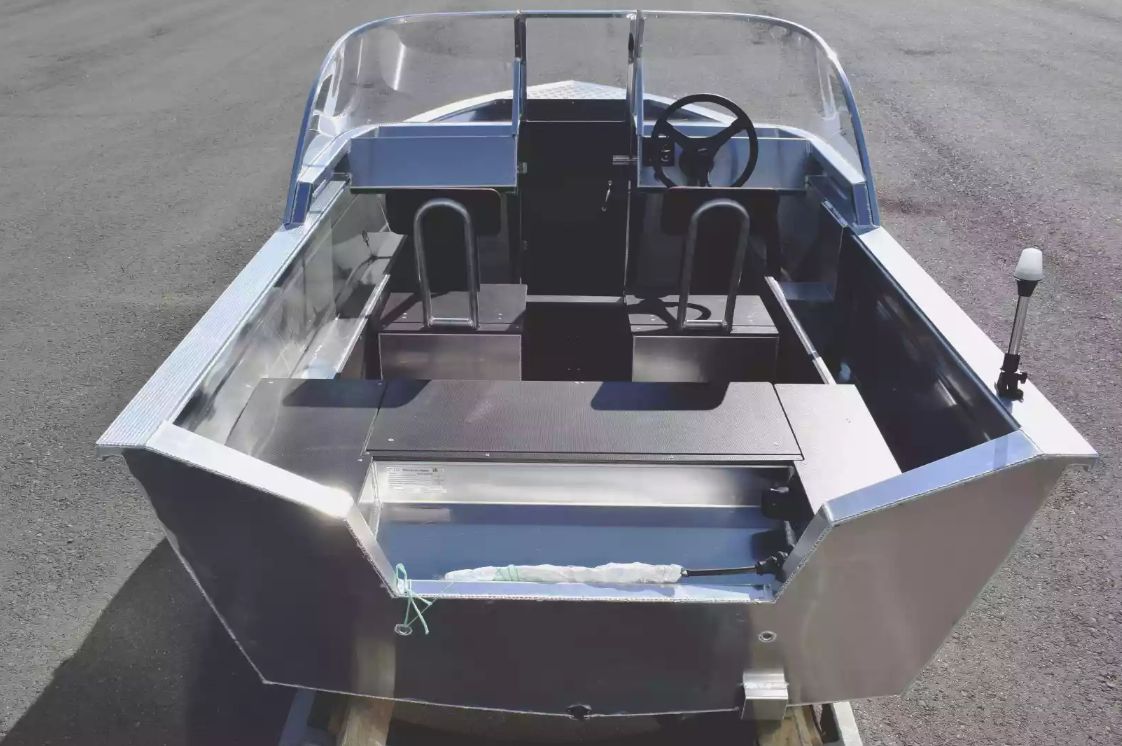 Алюминиевая лодка  Неман-400 DCM в Артёме