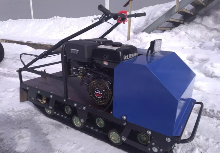 Мотобуксировщик AhtaR ЗИМА с реверсом (задний ход) в Артёме