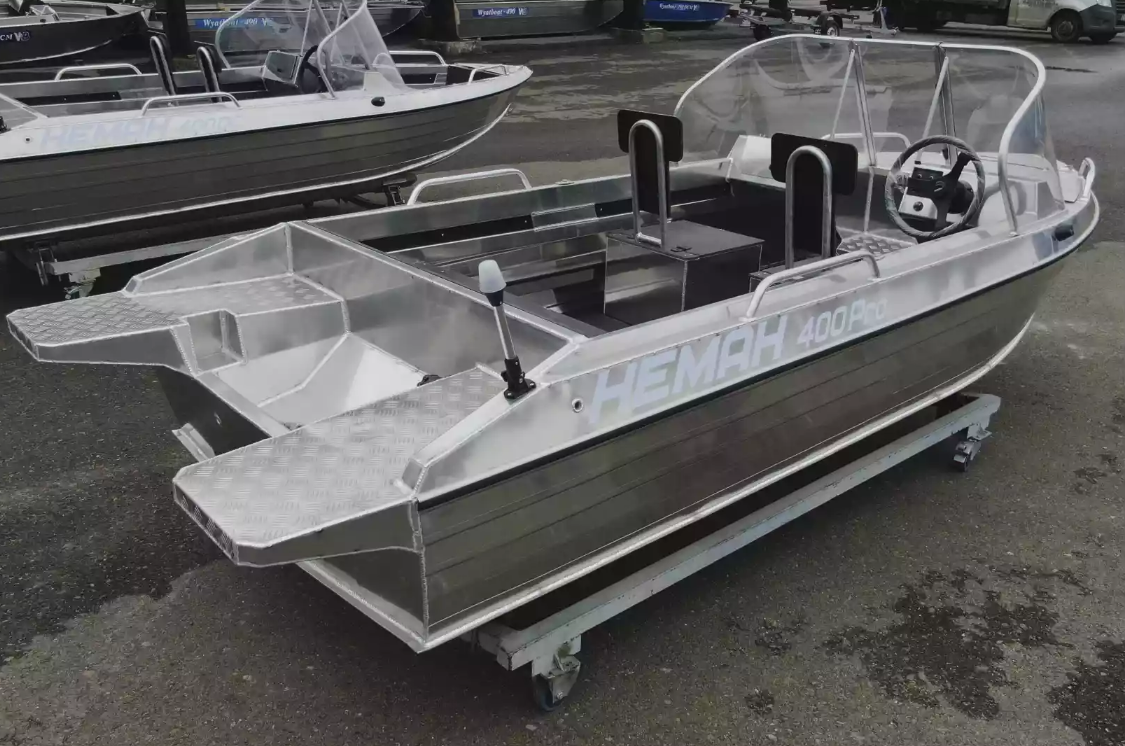 Алюминиевая лодка  Neman-400 PRO в Артёме