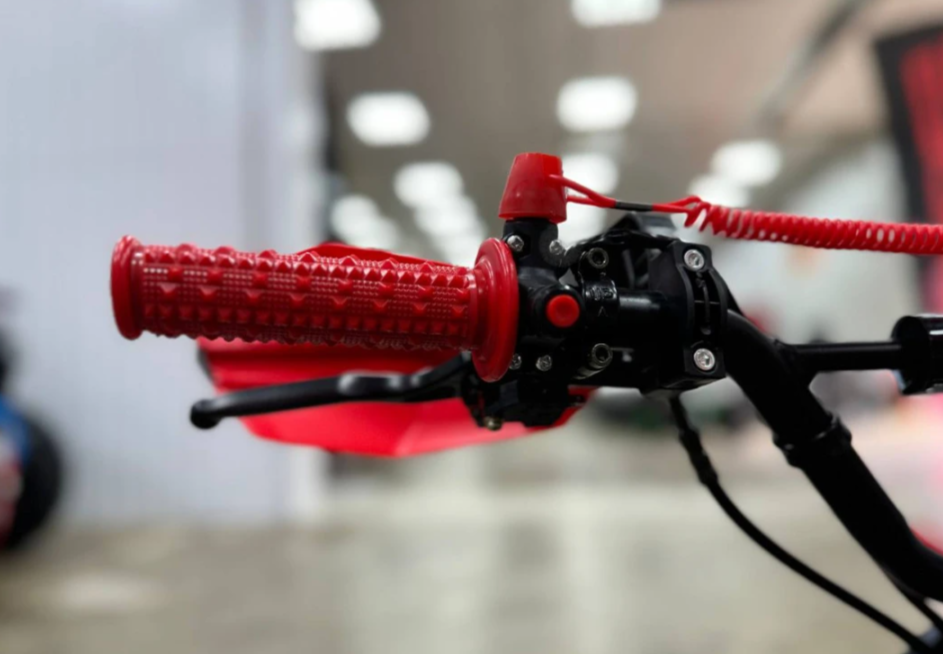 Квадроцикл GBM ROBLOX в Артёме