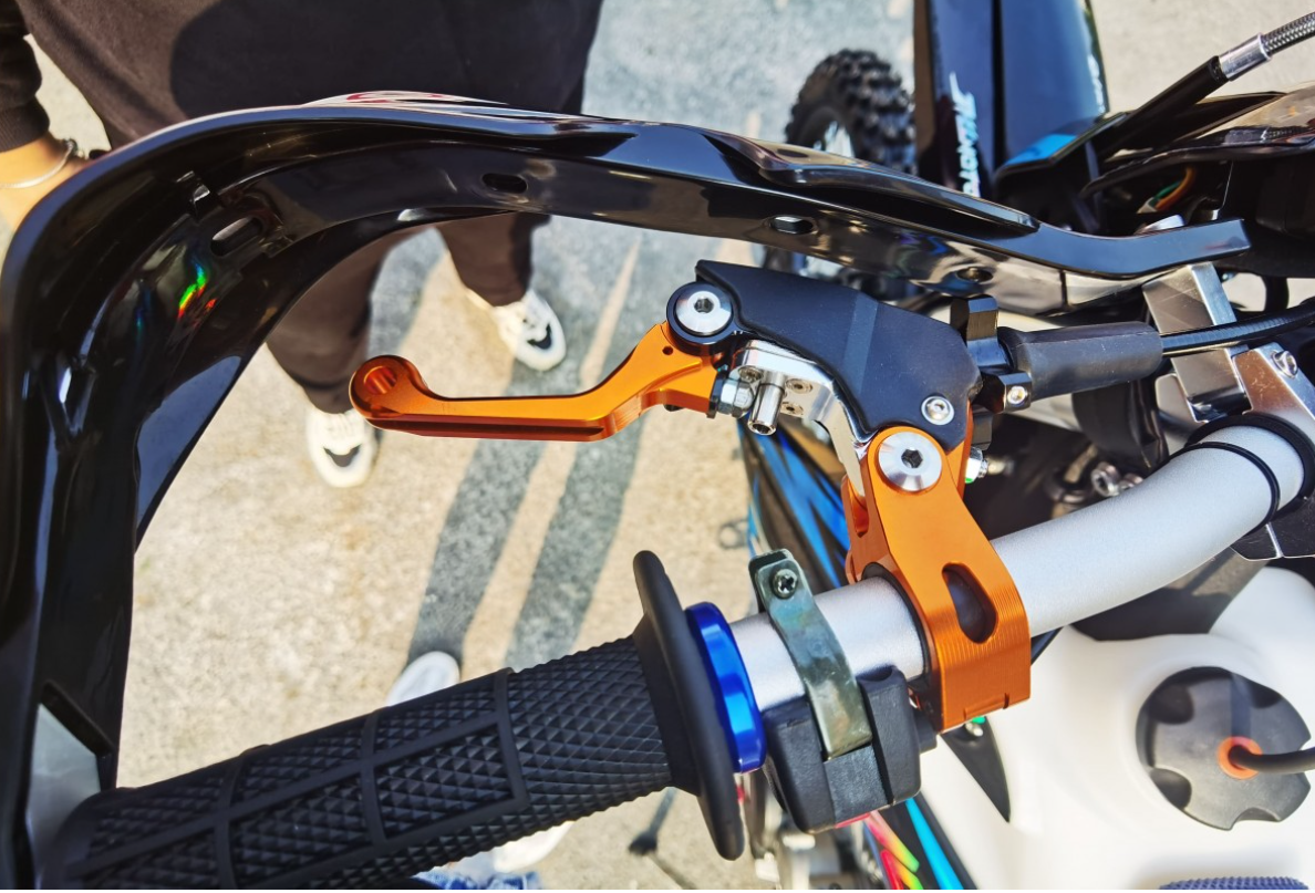 Мотоцикл JHLMOTO JHL Z3 CB250 (172FMM-3A) в Артёме