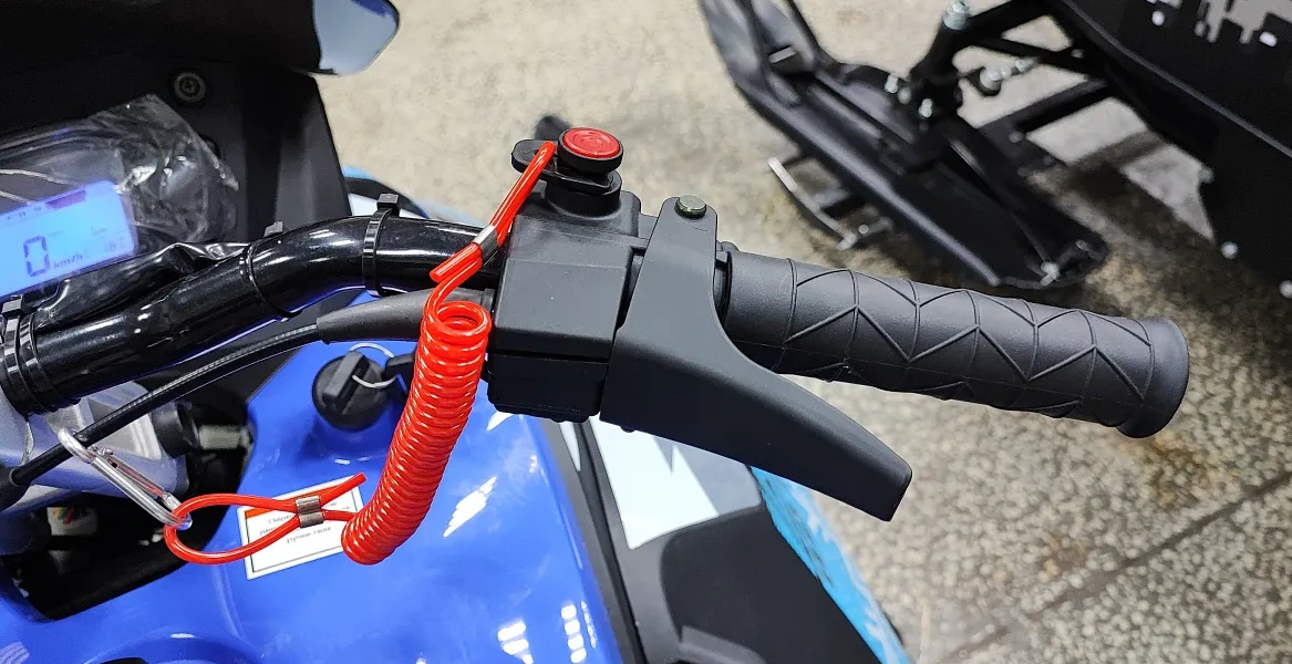 Снегоход Ataki WD150 в Артёме