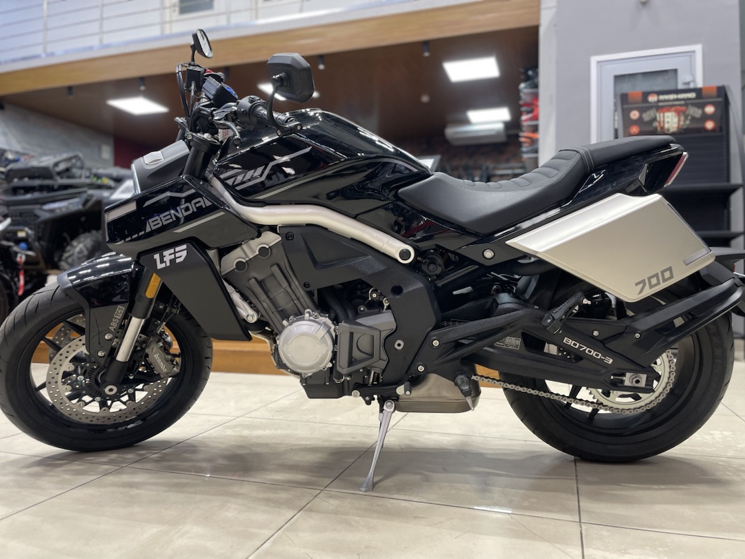 Мотоцикл Benda LFS 700 в Артёме