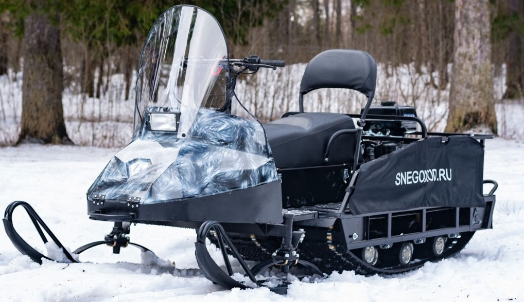 Миниснегоход Бурлак Егерь Экспедитор 15 л.с. , реверс, тормоз, капот белый в Артёме