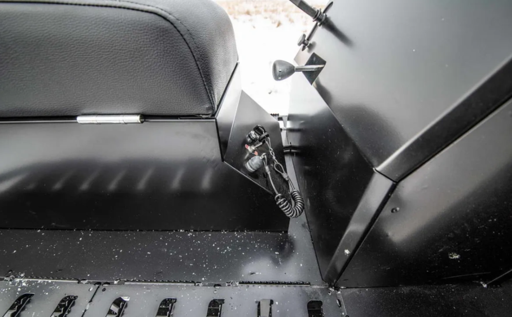 Снегоход АРКТИК 4Т в Артёме