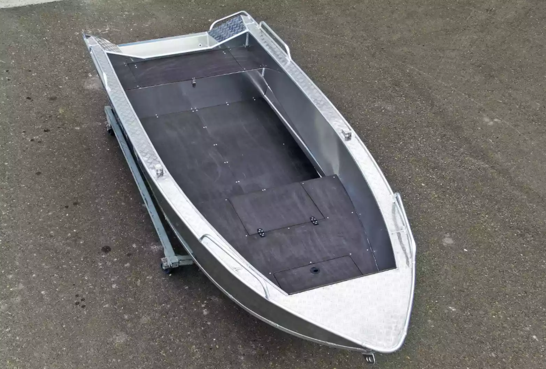 Алюминиевая лодка  Wyatboat-430М FISH в Артёме