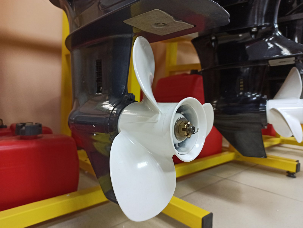 Лодочный мотор BREEZE F9,9S (4х тактный) в Артёме