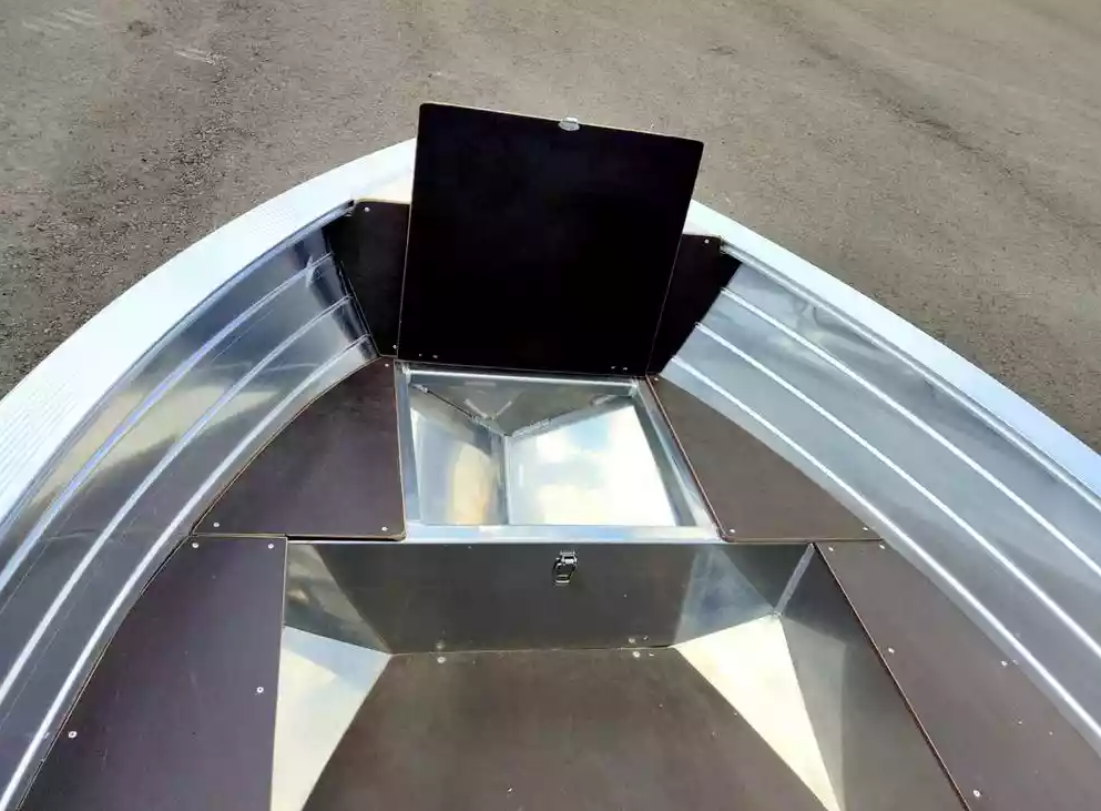 Алюминиевая лодка Неман-400 в Артёме