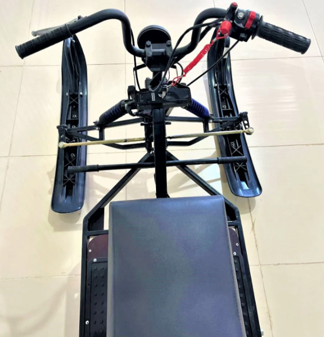 Мотобуксировщик ЕНОТ 4М в Артёме