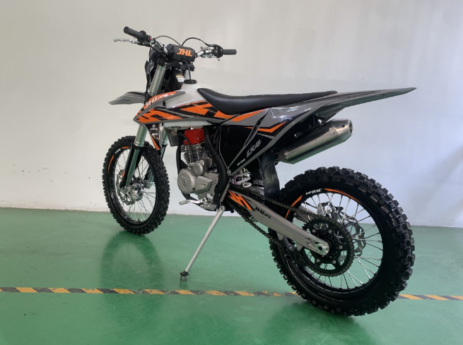 Мотоцикл JHLMOTO JHL LX4 CB300RL (175FMN) в Артёме