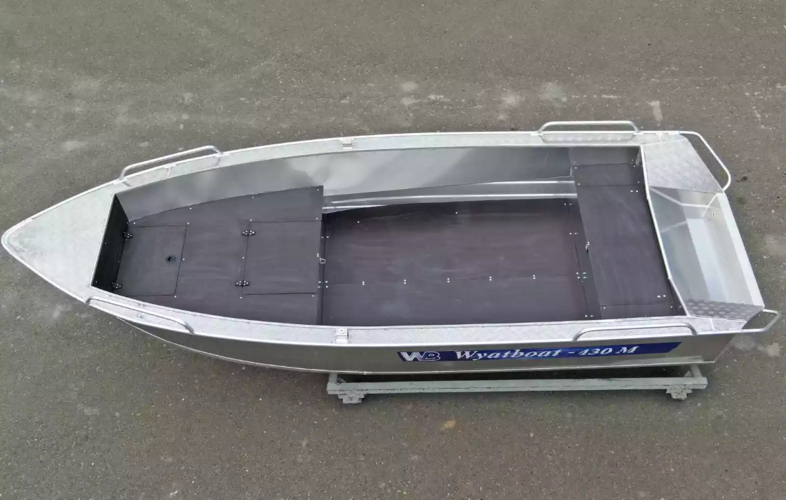 Алюминиевая лодка  Wyatboat-430М FISH в Артёме