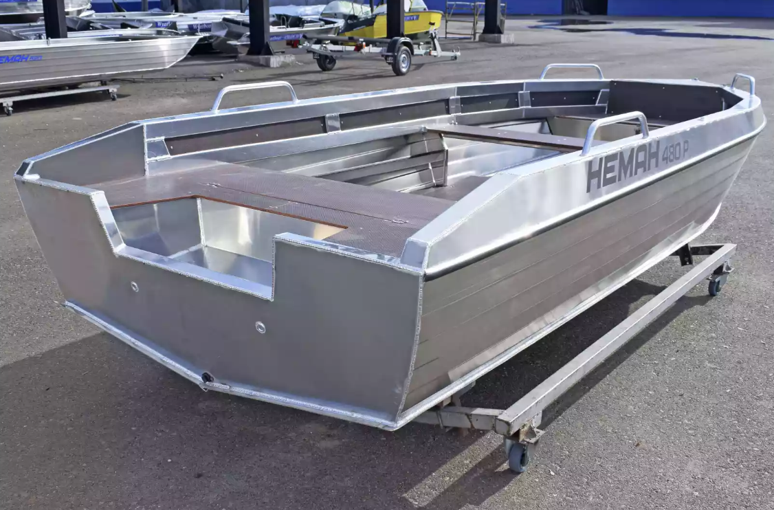 Алюминиевая лодка  Неман-480 Р в Артёме