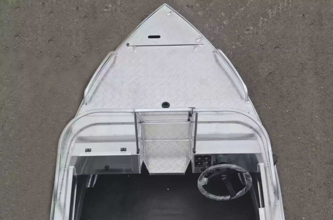 Алюминиевая лодка  Neman-400 PRO в Артёме