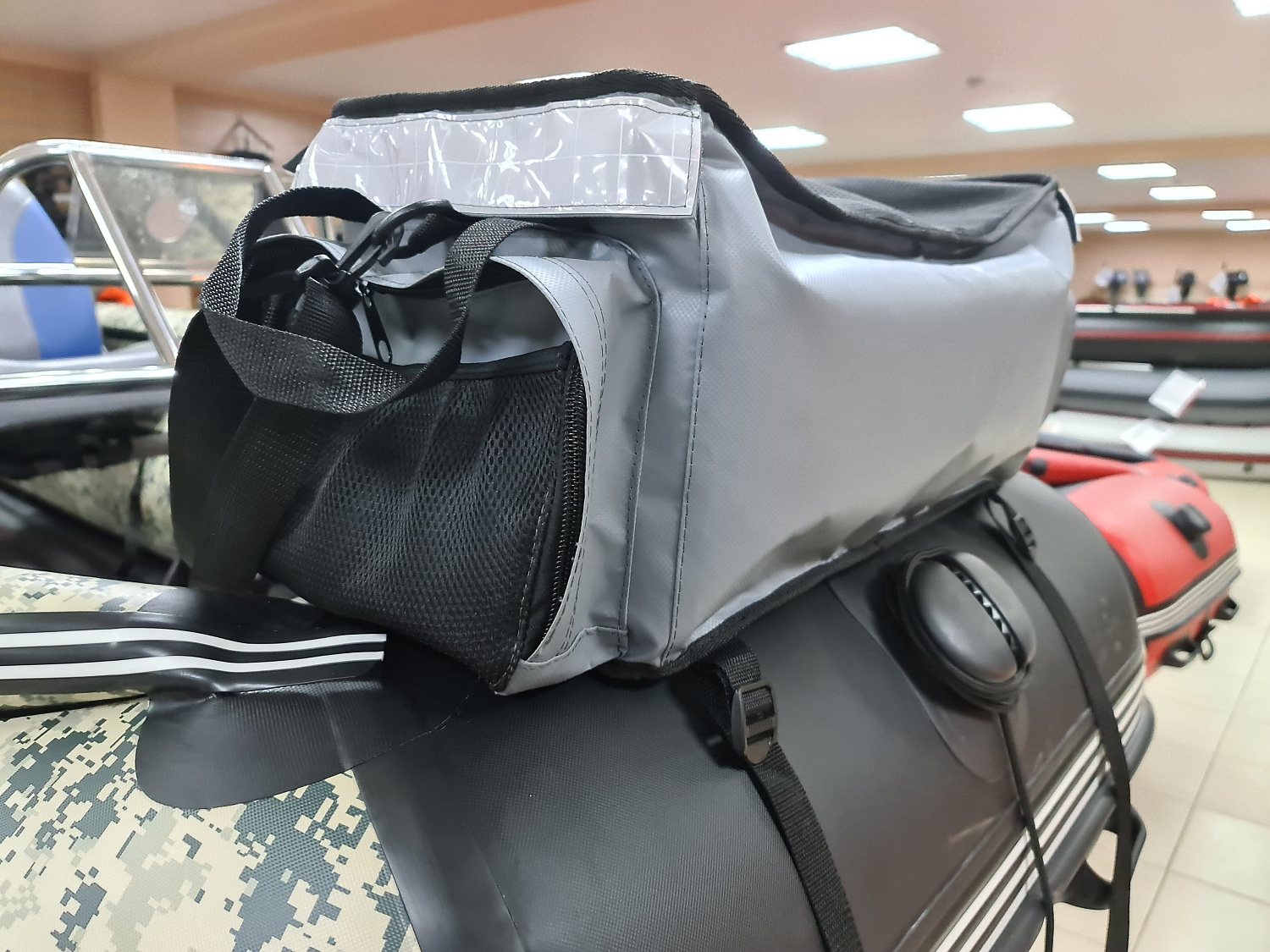 СУМКА ЛЮКС НА БАЛЛОН ДЛЯ ЛОДОК ПВХ 50Х25Х25 СМ в Артёме