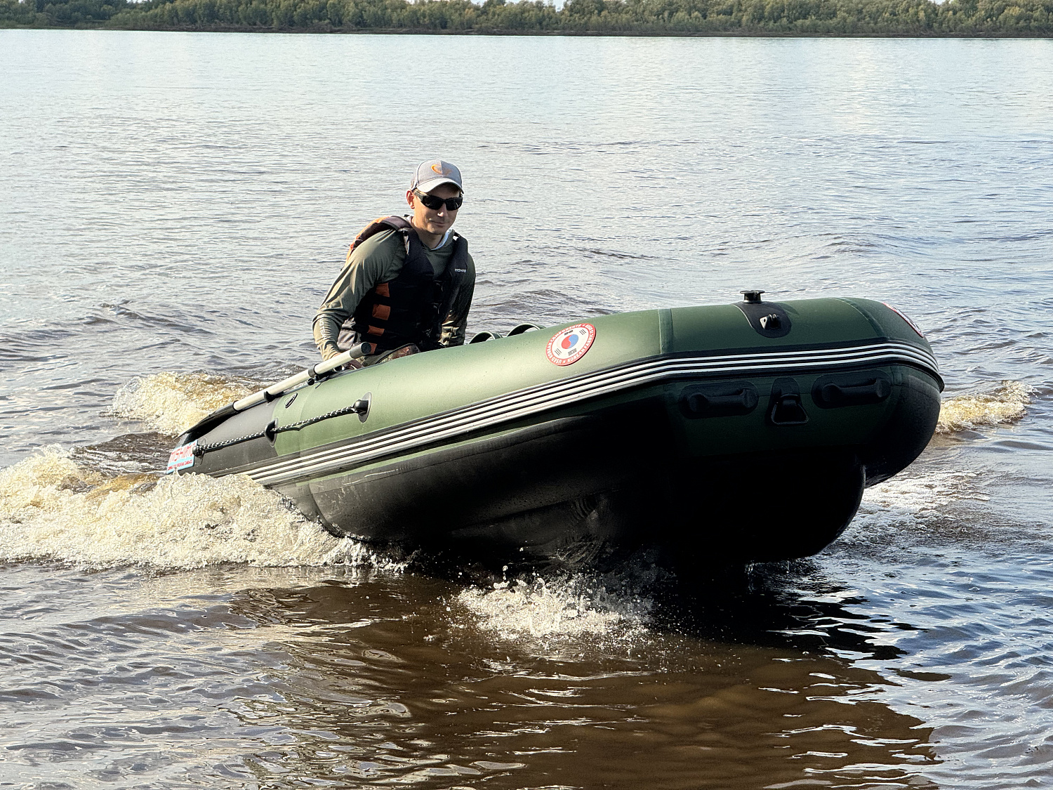 Лодка MISHIMO BIG FLOOR 380 в Артёме