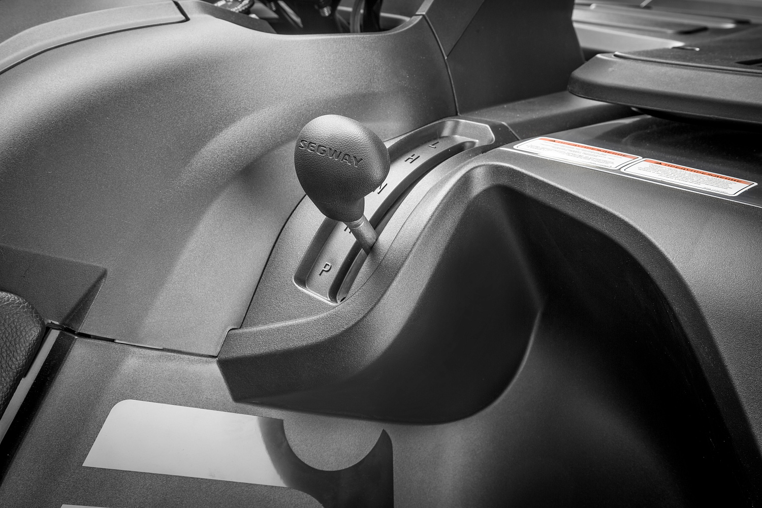  Квадроцикл Segway SNARLER AT6 LE в Артёме