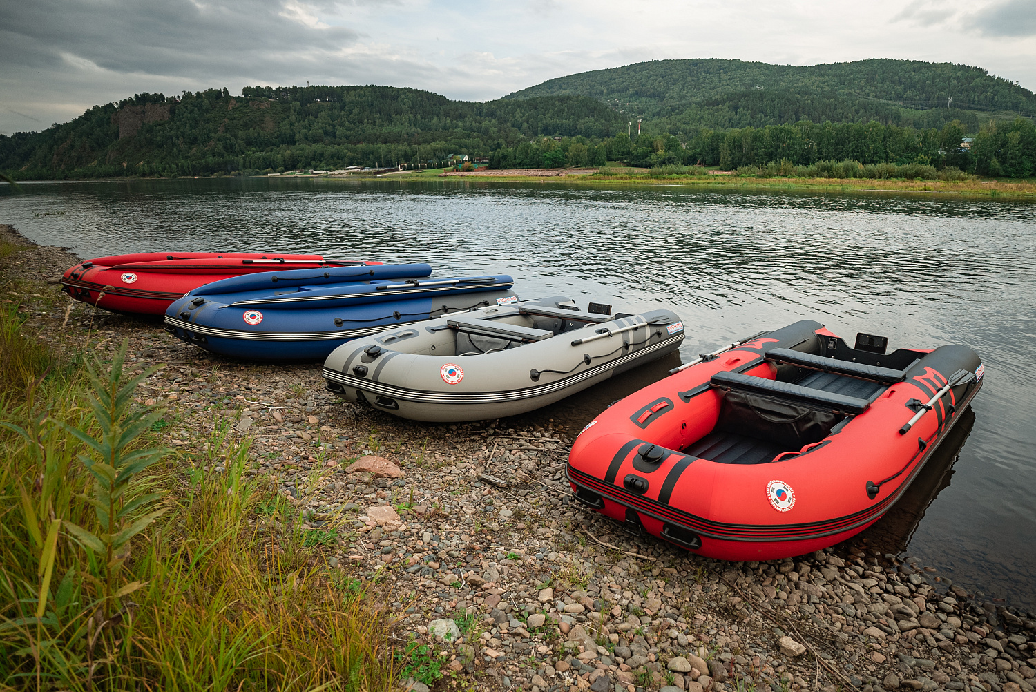 Лодка MISHIMO RIVER FJET PRO 410  под водомет в Артёме