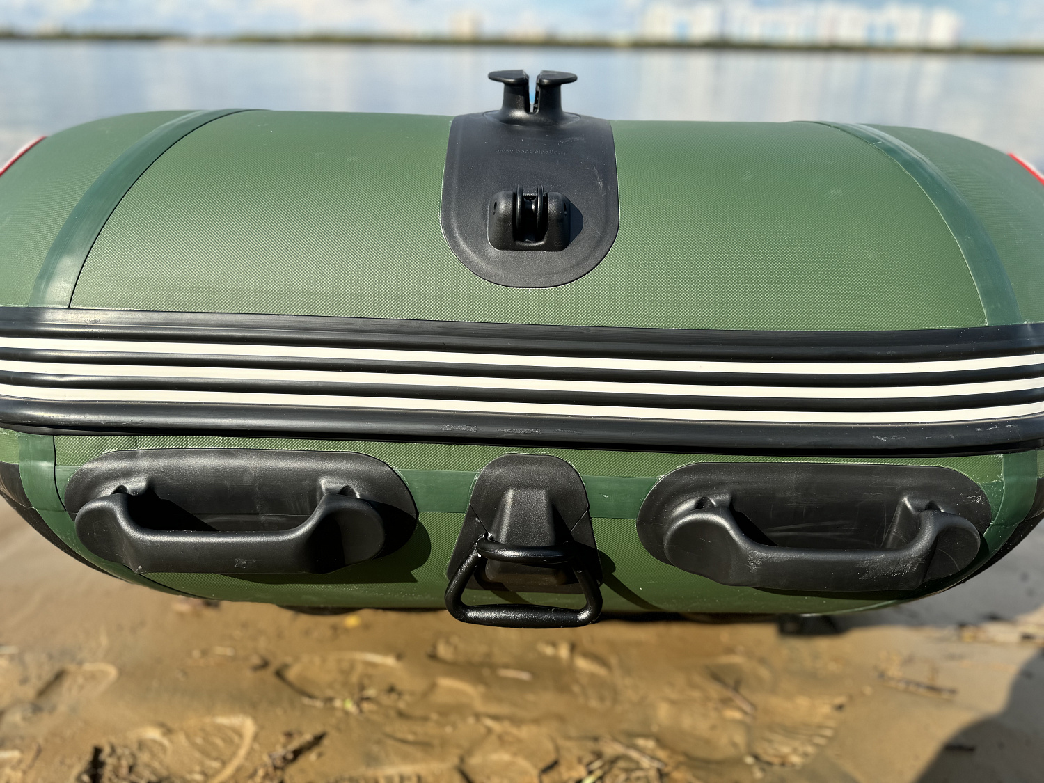 Лодка MISHIMO BIG FLOOR 380 в Артёме