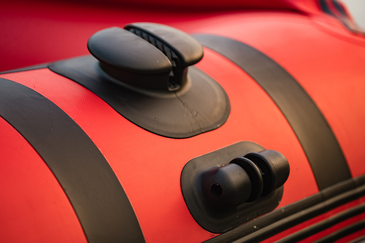 Лодка MISHIMO RIVER FJET PRO 410  под водомет в Артёме