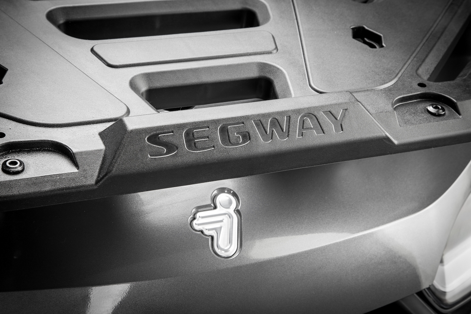  Квадроцикл Segway SNARLER AT6 LE в Артёме