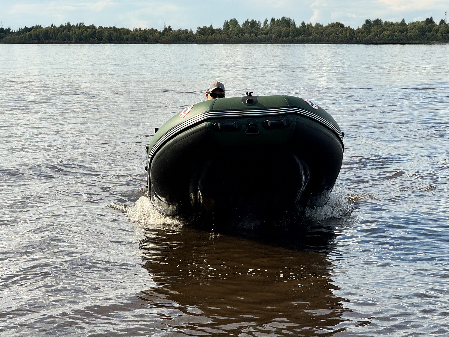 Лодка MISHIMO BIG FLOOR 380 в Артёме