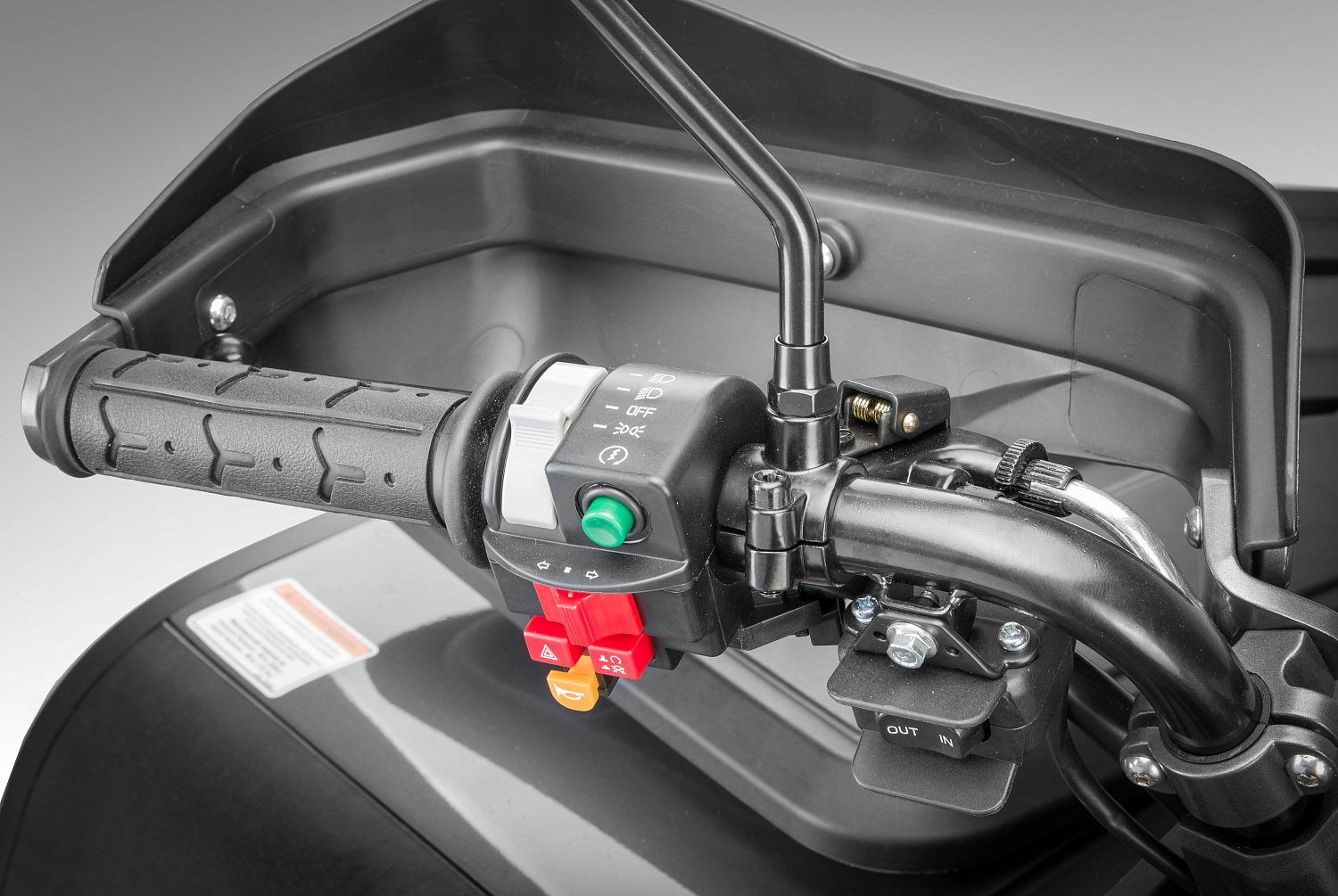  Квадроцикл Segway SNARLER AT6 LE в Артёме