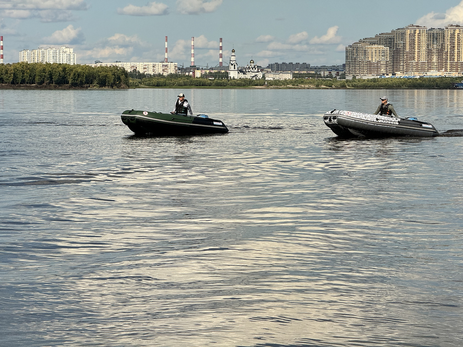 Лодка MISHIMO BIG FLOOR 440 в Артёме