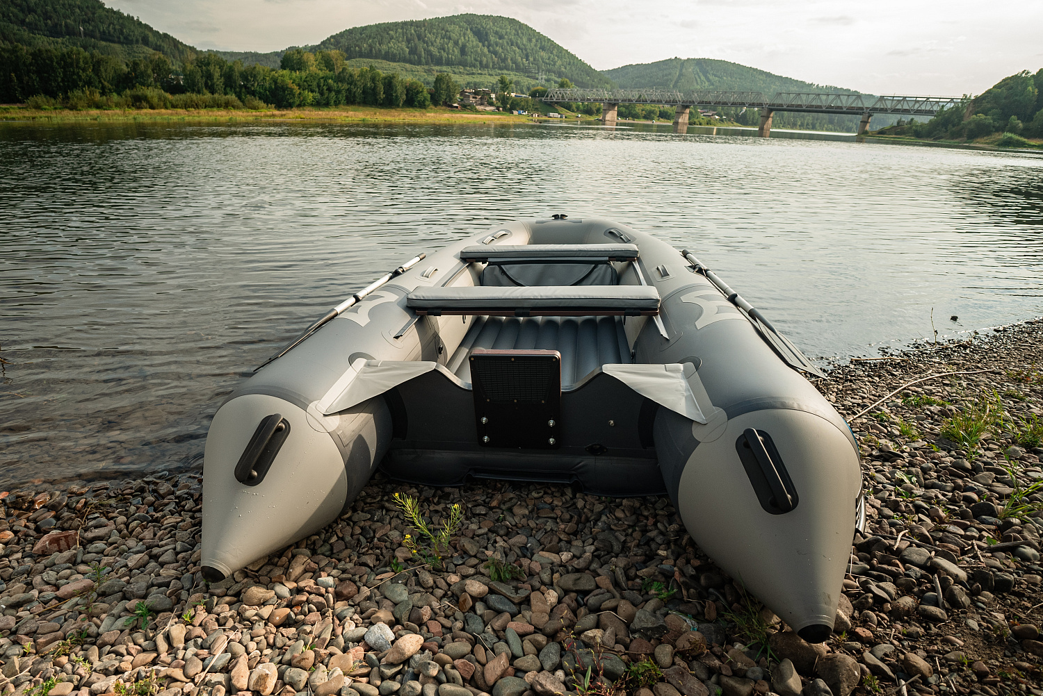 Лодка MISHIMO RIVER JET 390 под водомет в Артёме