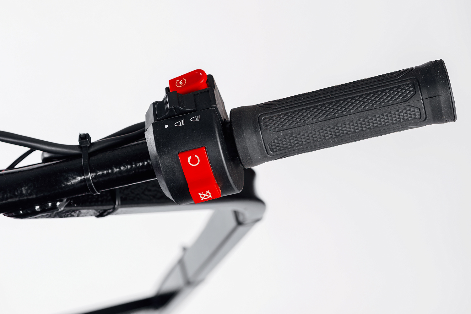 МОТОБУКСИРОВЩИК IKUDZO LONG 2.0 1700/500 EKR19 в Артёме