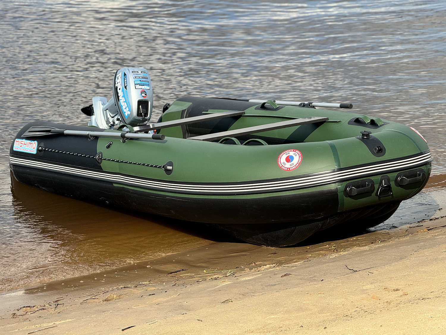 Лодка MISHIMO BIG FLOOR 400 в Артёме