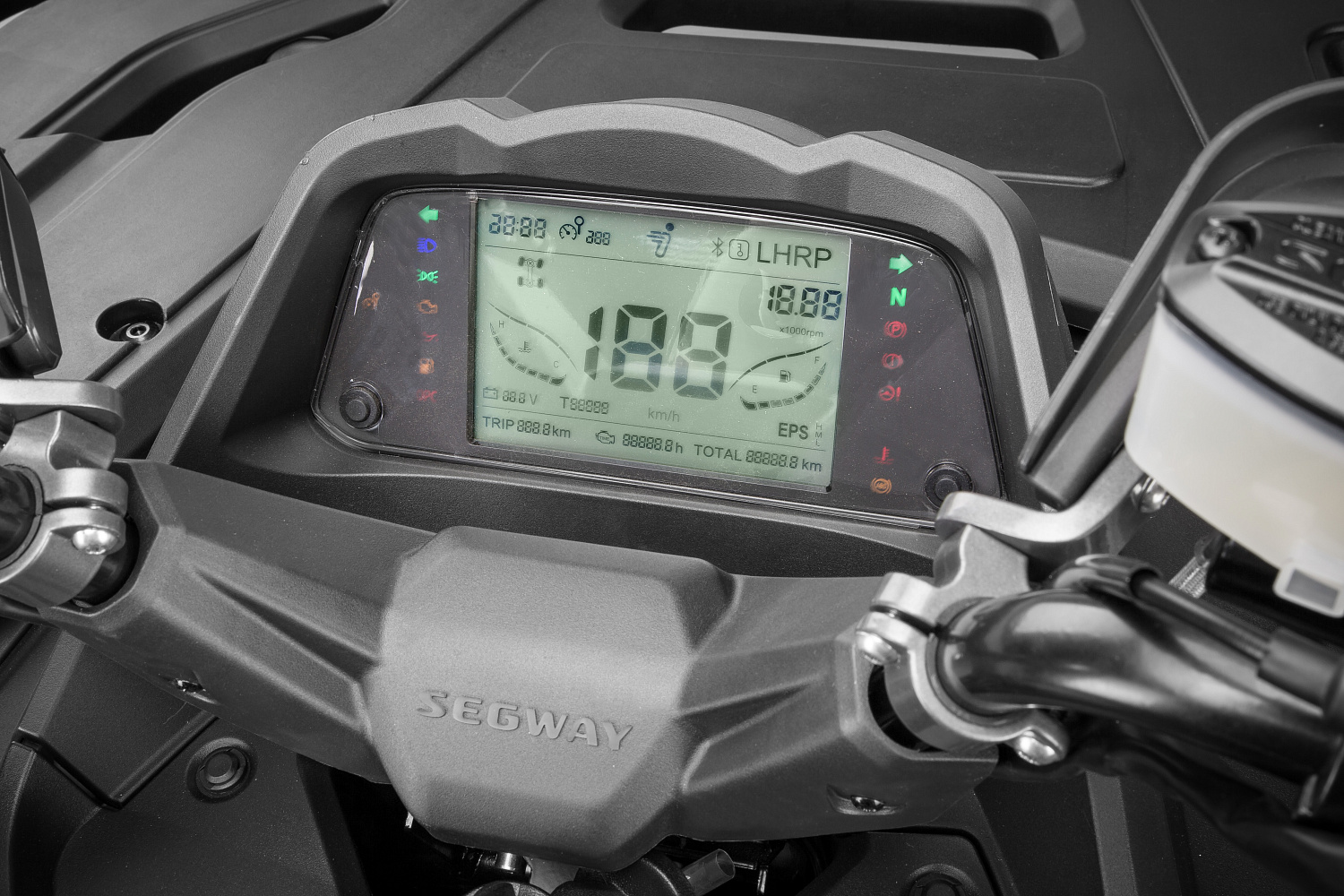  Квадроцикл Segway SNARLER AT6 LE в Артёме