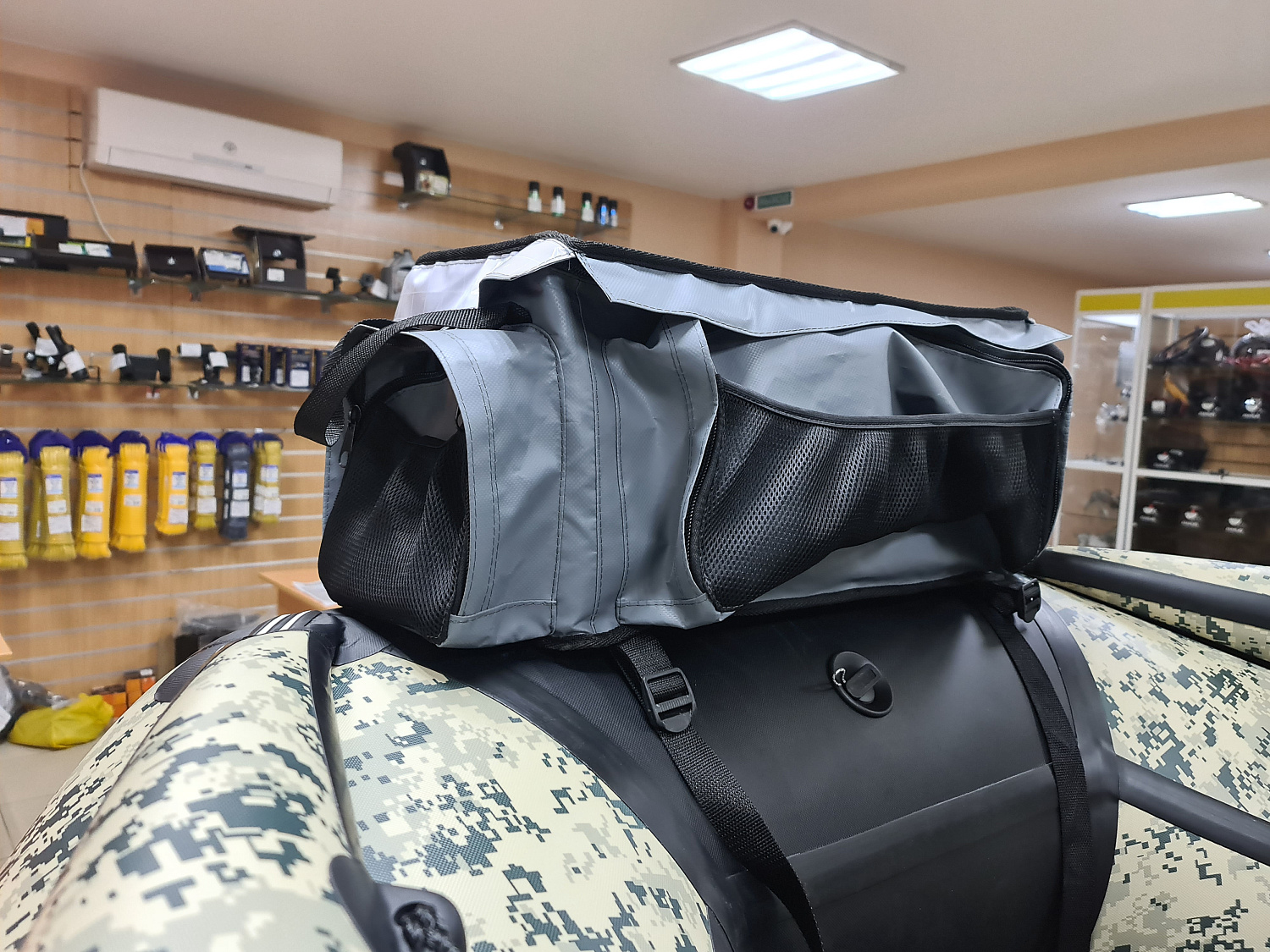 СУМКА ЛЮКС НА БАЛЛОН ДЛЯ ЛОДОК ПВХ 50Х25Х25 СМ в Артёме